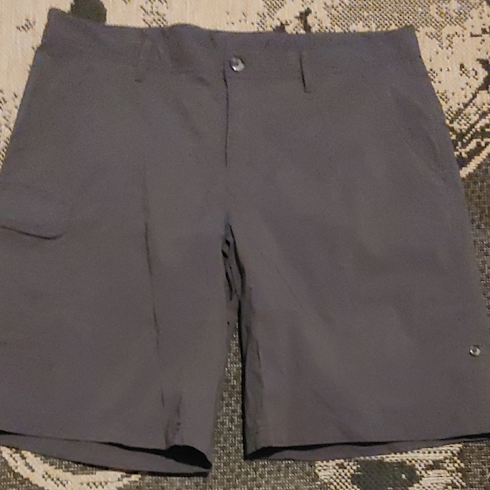 Gray/Green Cargo Shorts Sz 12